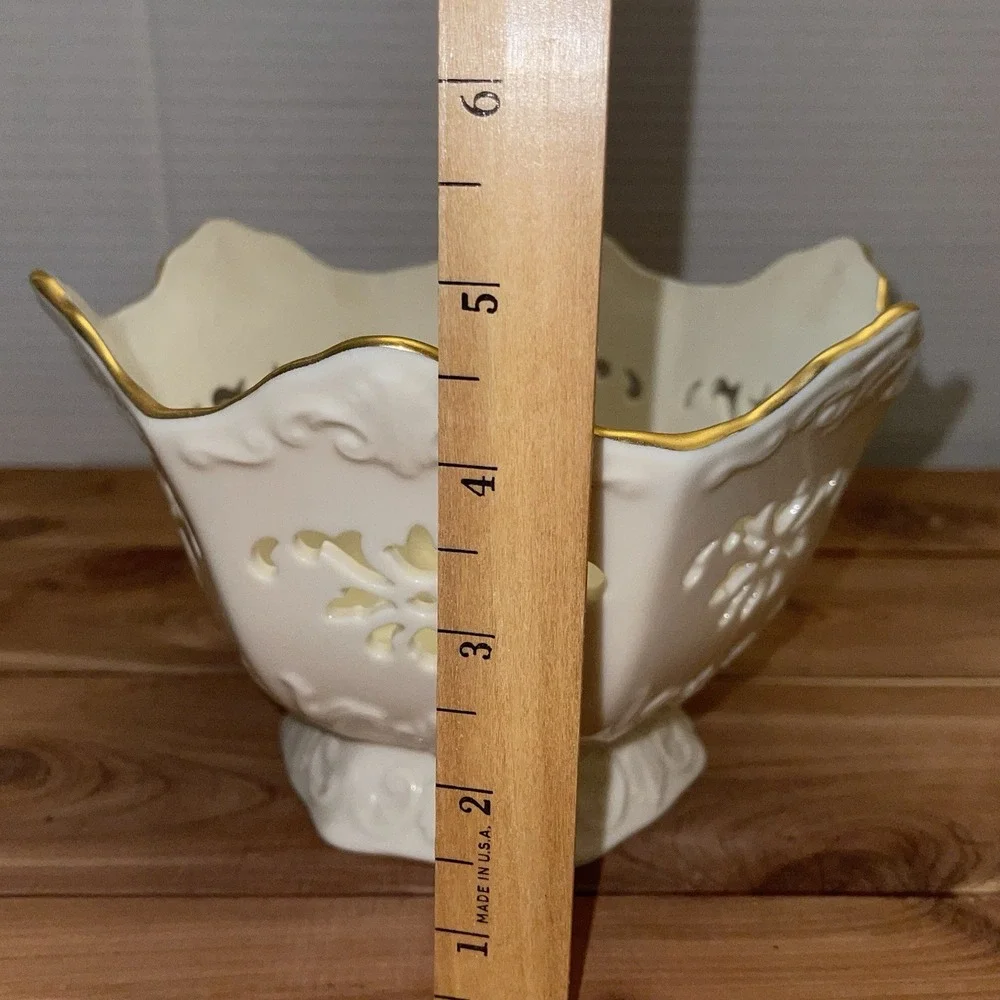 Lenox Special Langtry Collection China Footed 7